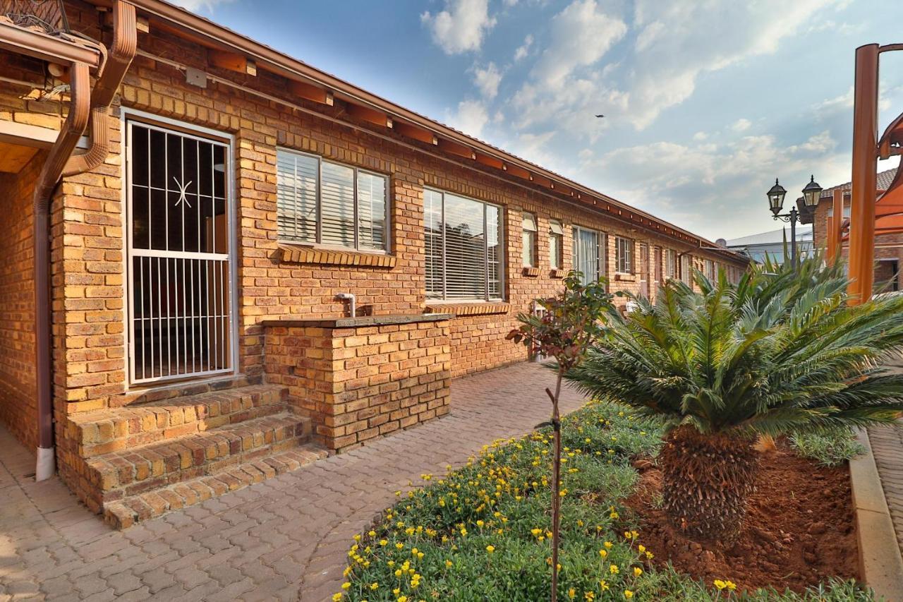 Rudman Townhouses Self-Catering Accommodation Boksburg Exterior photo