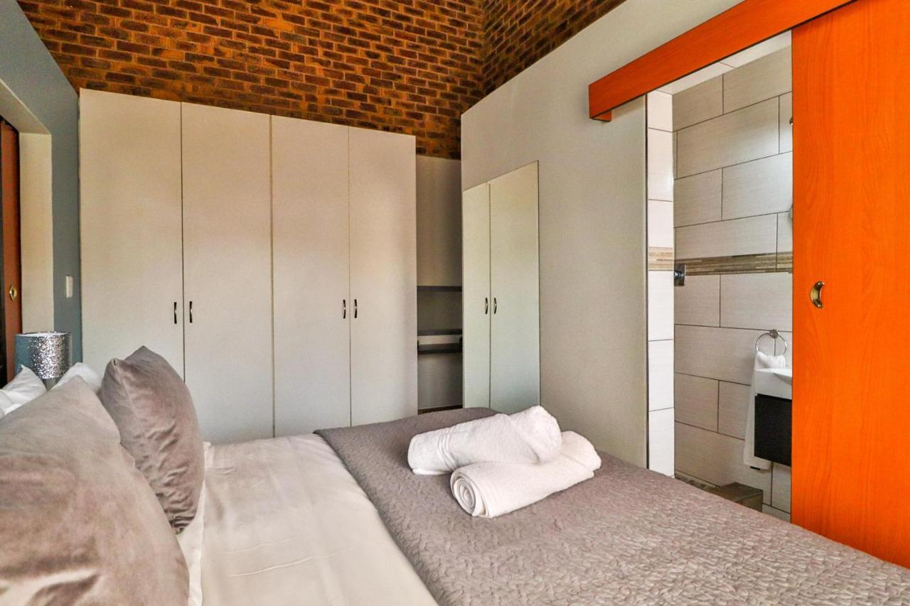 Rudman Townhouses Self-Catering Accommodation Boksburg Exterior photo